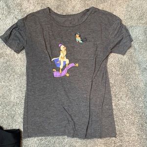 Grey Aladdin & jasmine Disney tshirt
